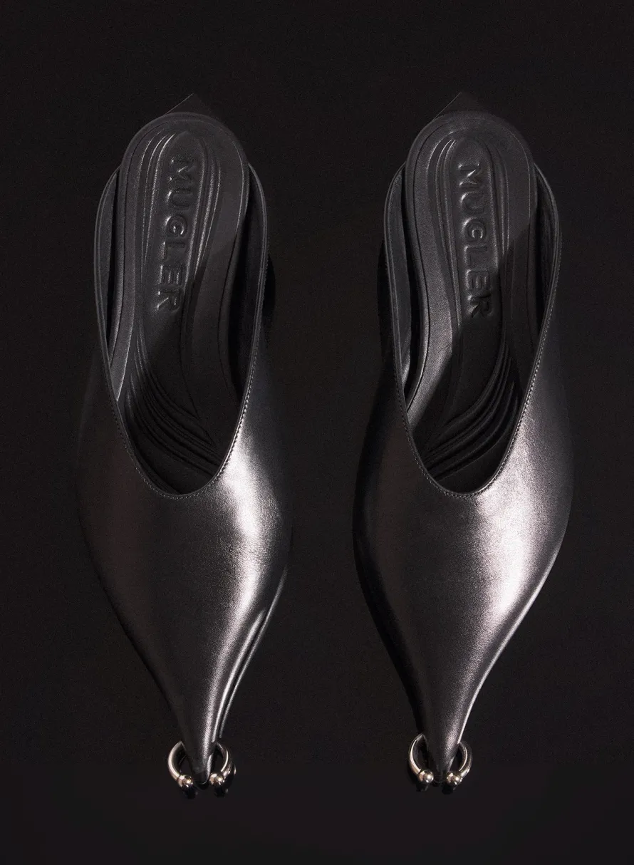 Shoes|MUGLER black leather piercing fang flat mules