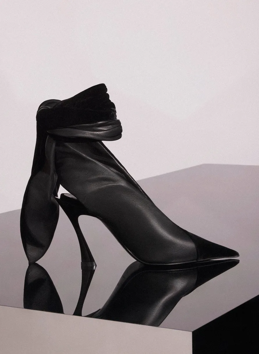 Shoes|MUGLER black leather knot fang 95 mules